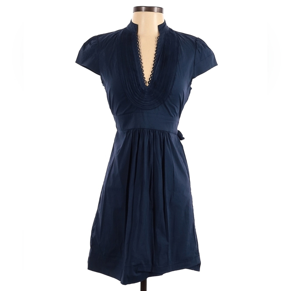BCBG MAXAZRIA NAVY BLUE DRESS WITH  flash SLEEVE v-neck DETAIL ON FRONT S